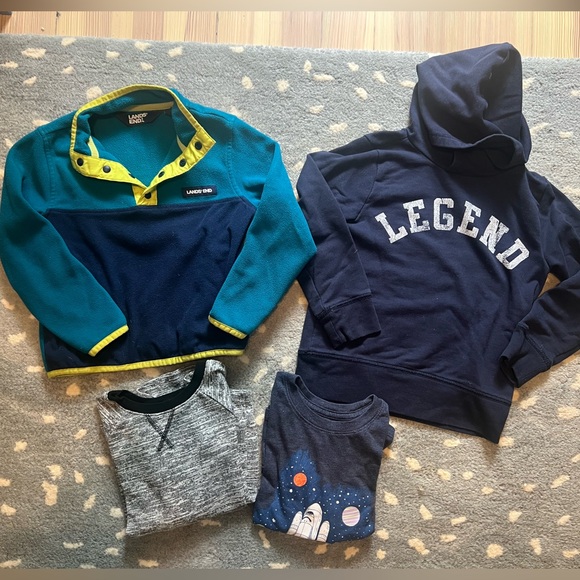 BUNDLE Boys fleece long sleeves. Sz 4T EUC - Picture 1 of 1